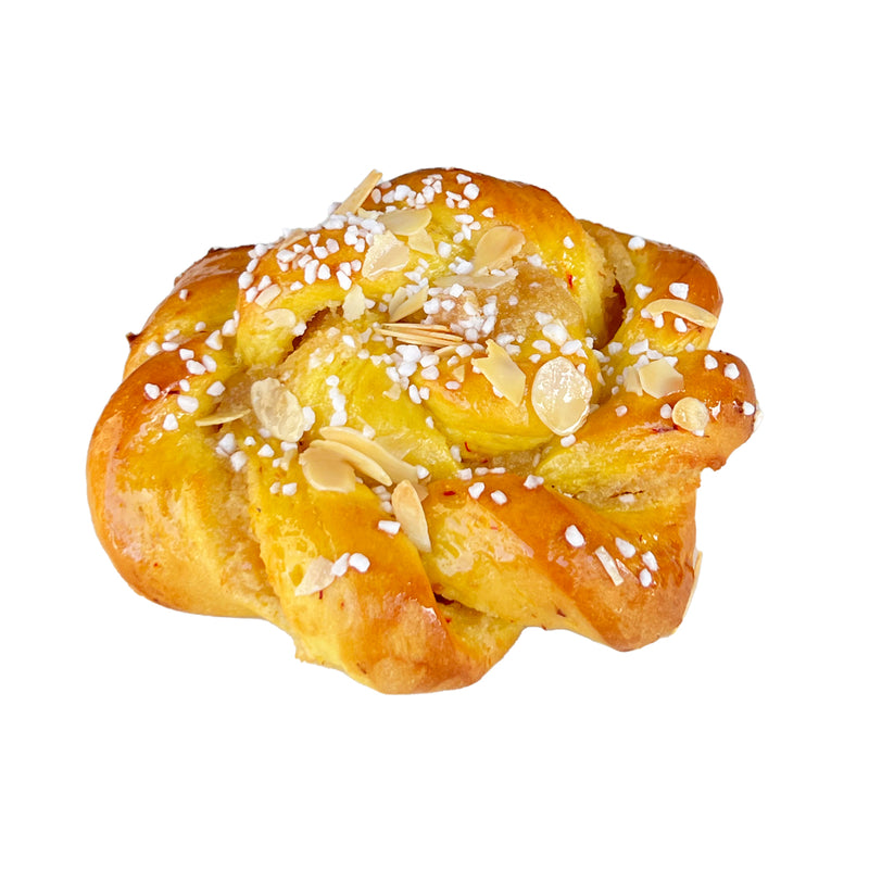 Modern Saffron Bun / Lussebulle