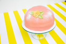 Load image into Gallery viewer, Large Princess Cake – Pink