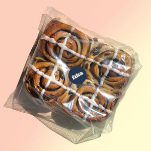 Hot Cross Cinnamon Buns – Bag of 4