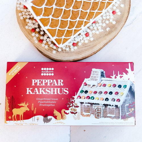 Nyåkers Pepparkakshus – Gingerbread house flat pack